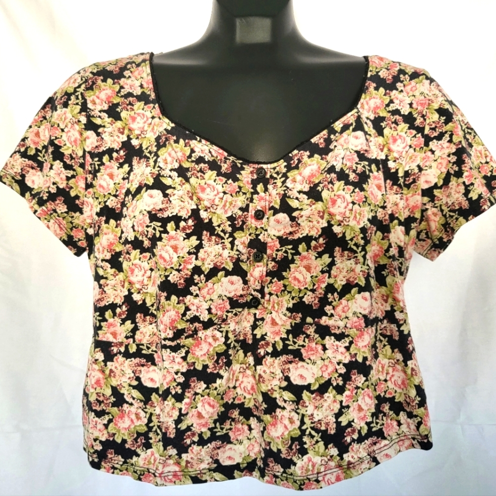 Forever 21+ floral crop top